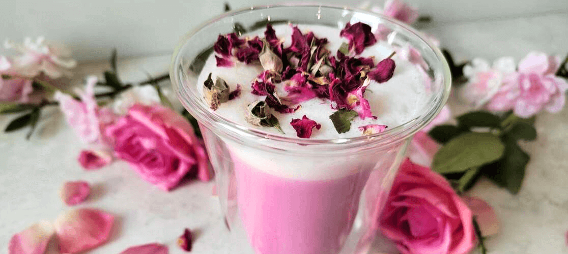 pink latte różowa kawa buraczane pink latte