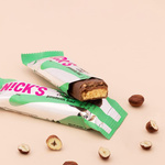 Baton proteinowy z kremem orzechów laskowych 50 g Nick's Hazelnut Chocolate Protein Bar 